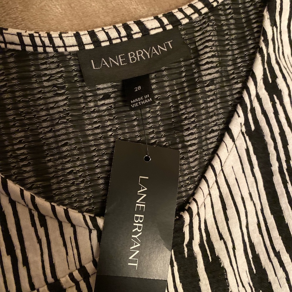 black and white dress never worn